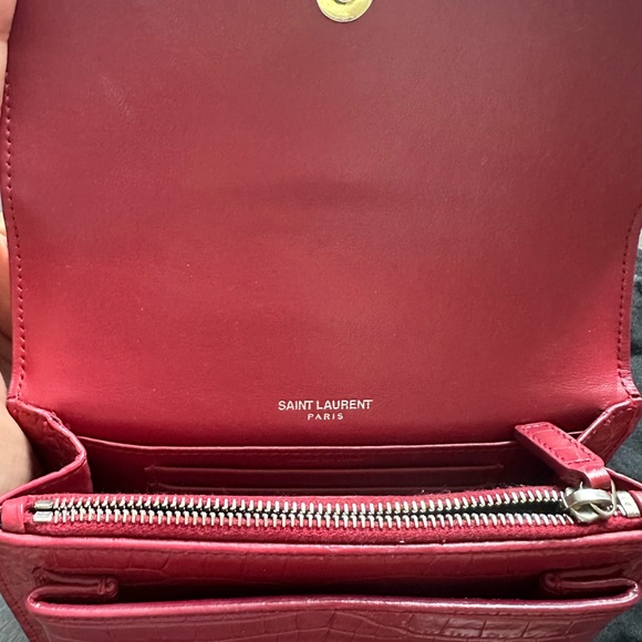 Saint Laurent YSL Crocodile Leather Sunset Shoulder Bag w/ a Strap (Pink/Silver) - Picture 4 of 13